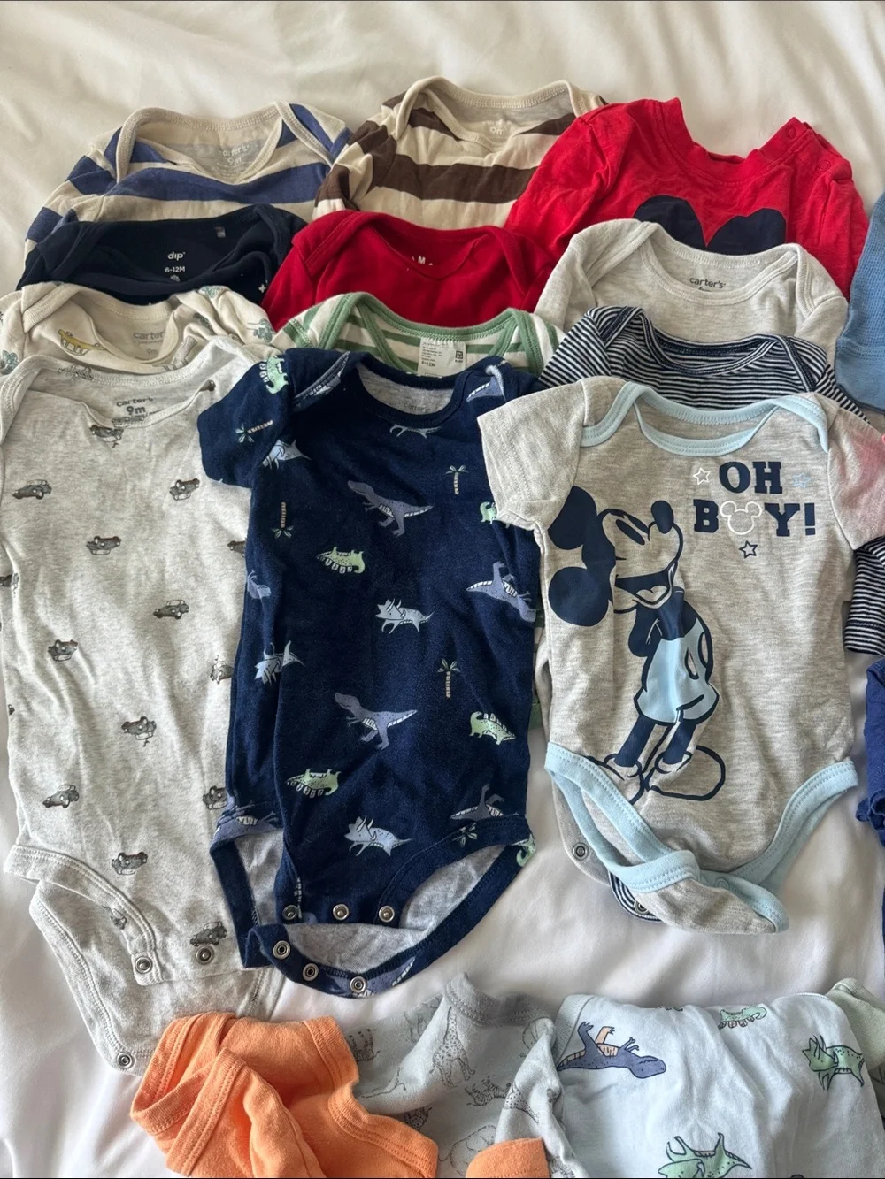 22 pieces Bundle Baby boy  Mixed Onesie 9 long sleeve 10 short  & Tee Bundle